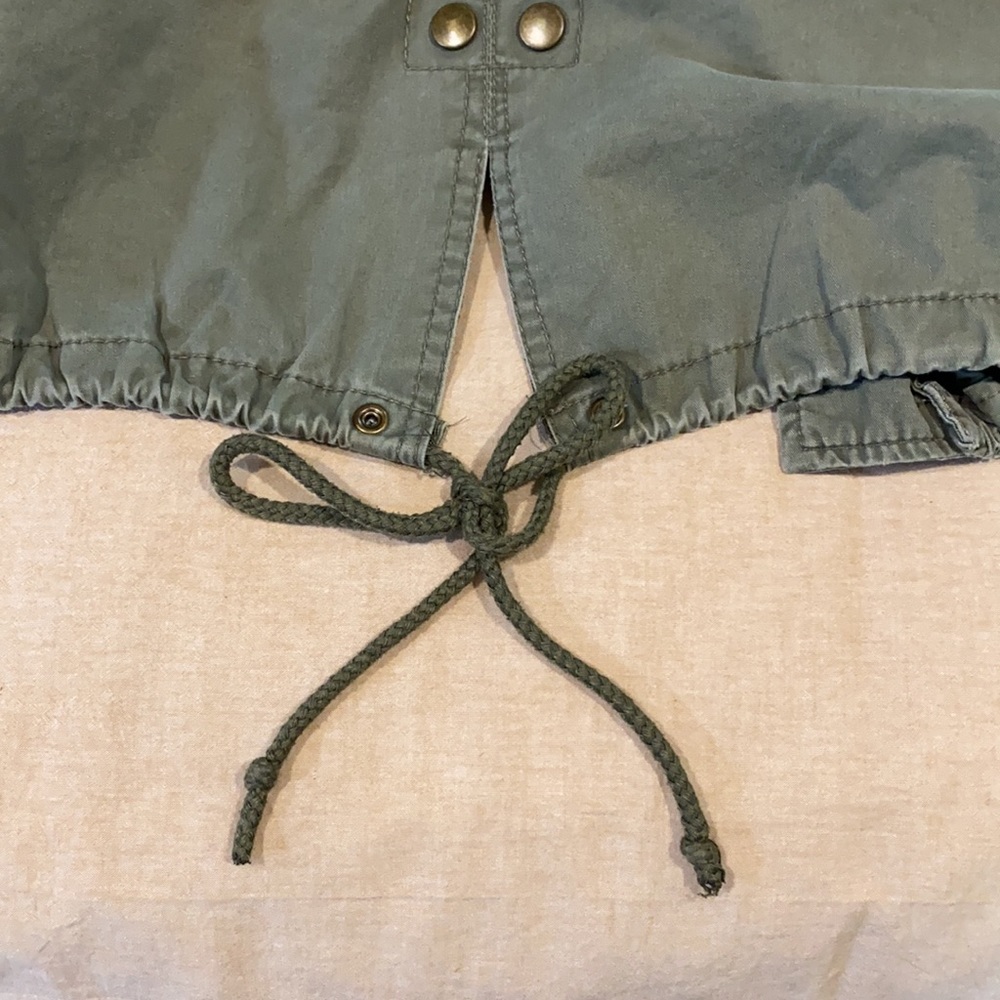 Green Jacket - Picture 3 of 4